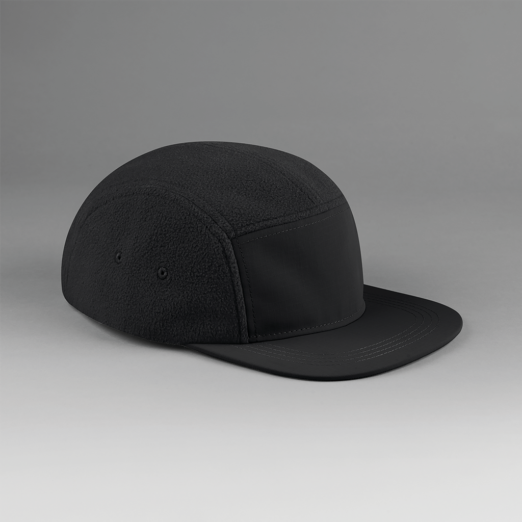 Outdoor camper cap in recycled fleece