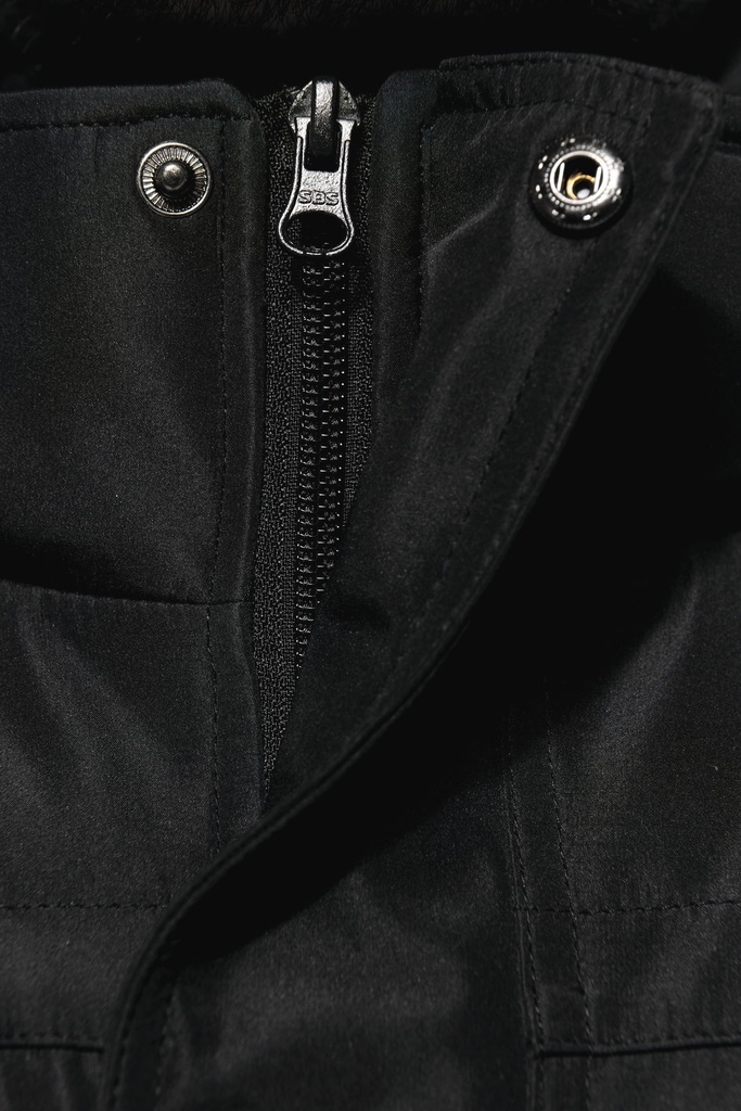 Parka with removable hood