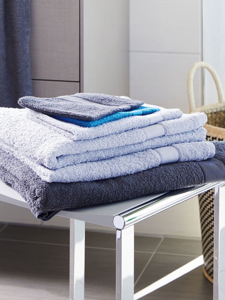 Guest Towel 30x50 · 3
