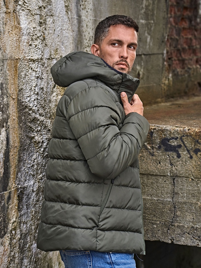 Lite Hooded Jacket · 2