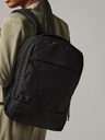Zaino con ricarica USB e scomparto per laptop 15,6