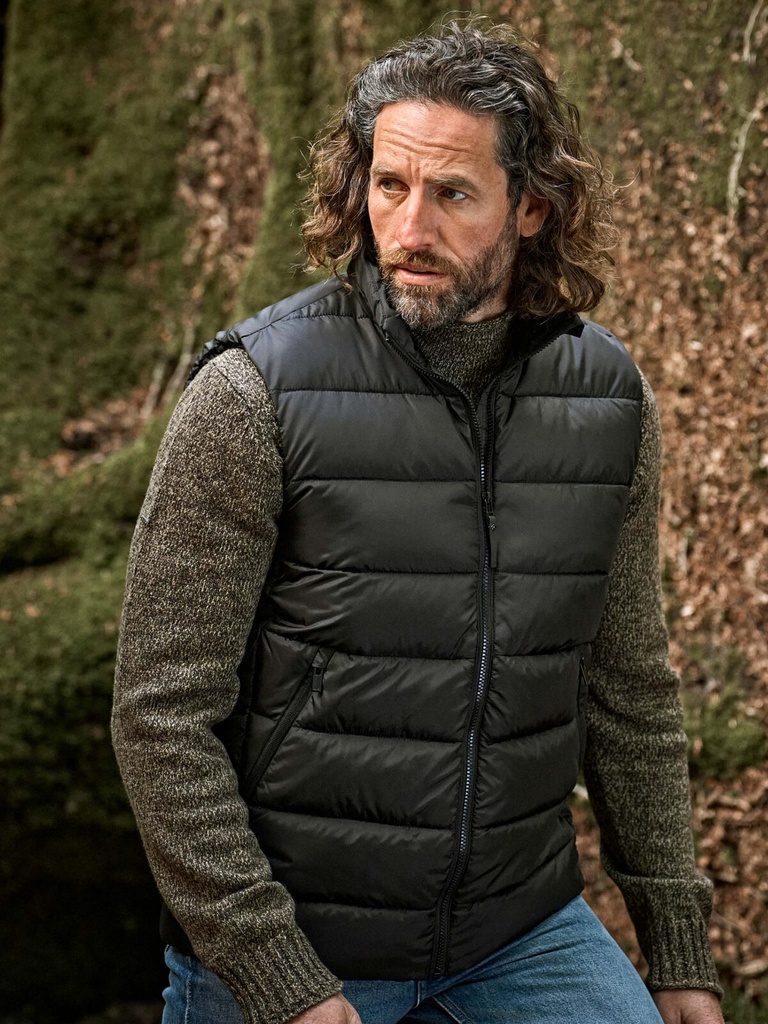 Gilet leggero in poliestere riciclato e imbottitura premium