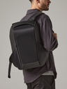 Zaino minimal con ricarica USB e scomparto laptop 15,6