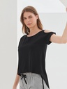 T-shirt a maniche corte con taglio asimmetrico e cuciture laterali