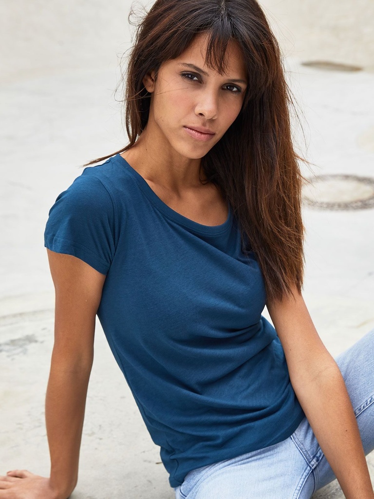 T-shirt in cotone organico leggermente sfiancata