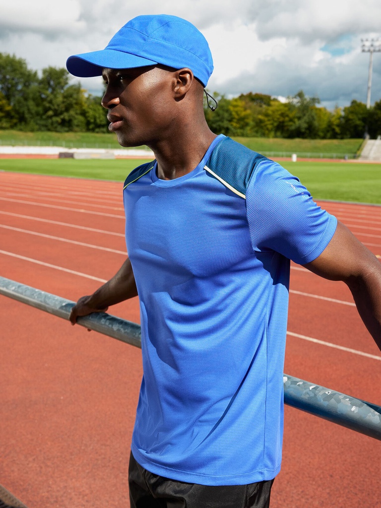Maglietta da running in poliestere riciclato con tecnologia Climactive