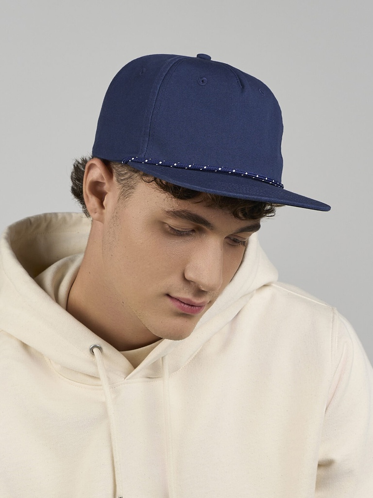 Cappellino in cotone organico e riciclato con dettaglio a corda