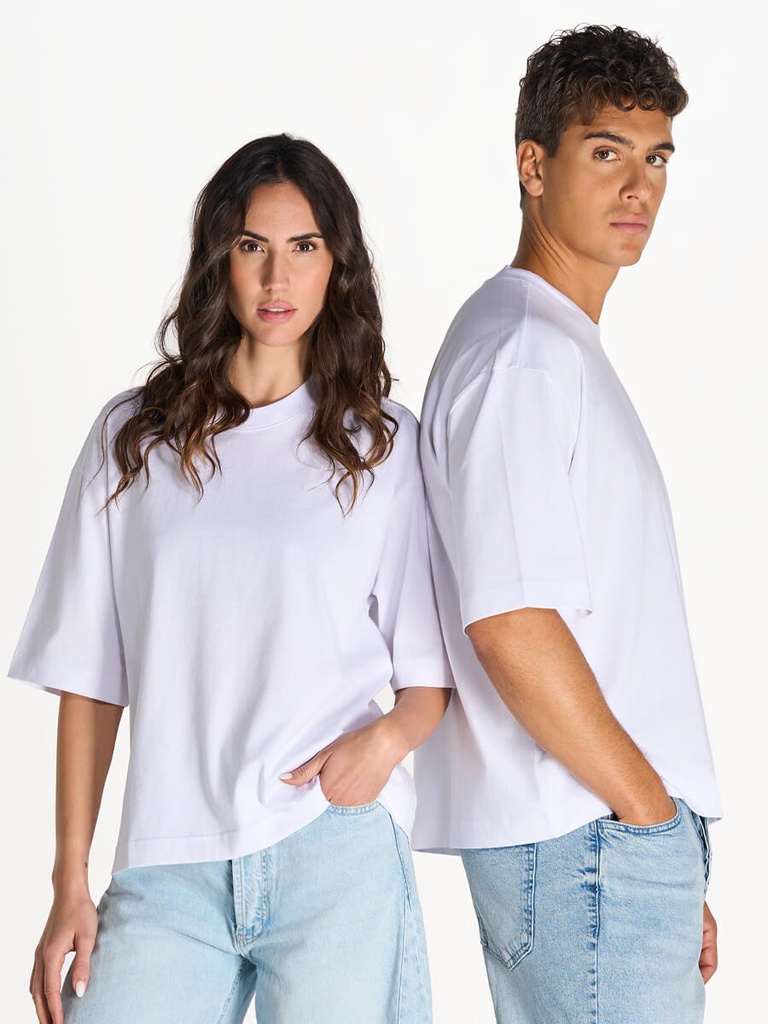 T-shirt oversize a maniche corte