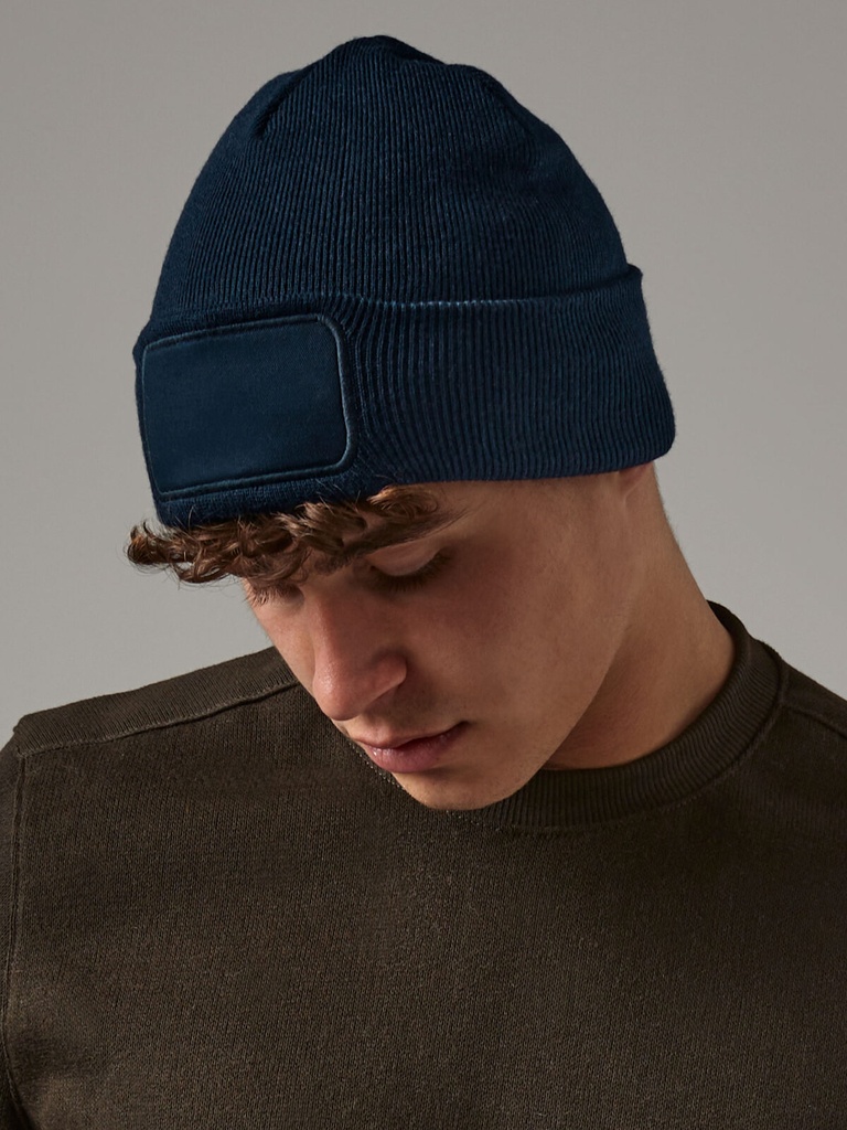 Cuffia in maglia a doppio strato con patch personalizzabile
