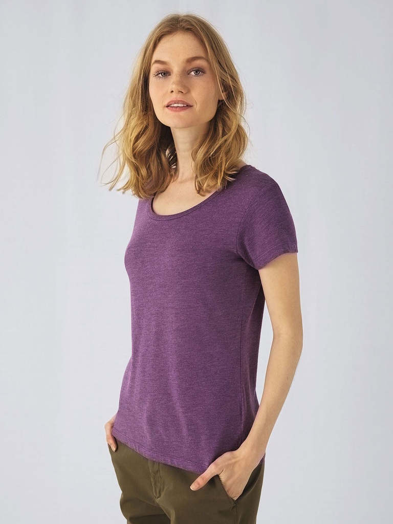 T-shirt donna in tessuto triblend morbido e resistente